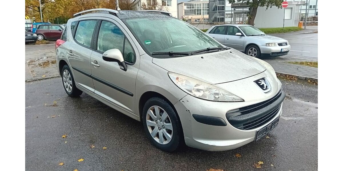 Peugeot 207 245.000 km 1.799 &euro; Friedrichshafen 88046