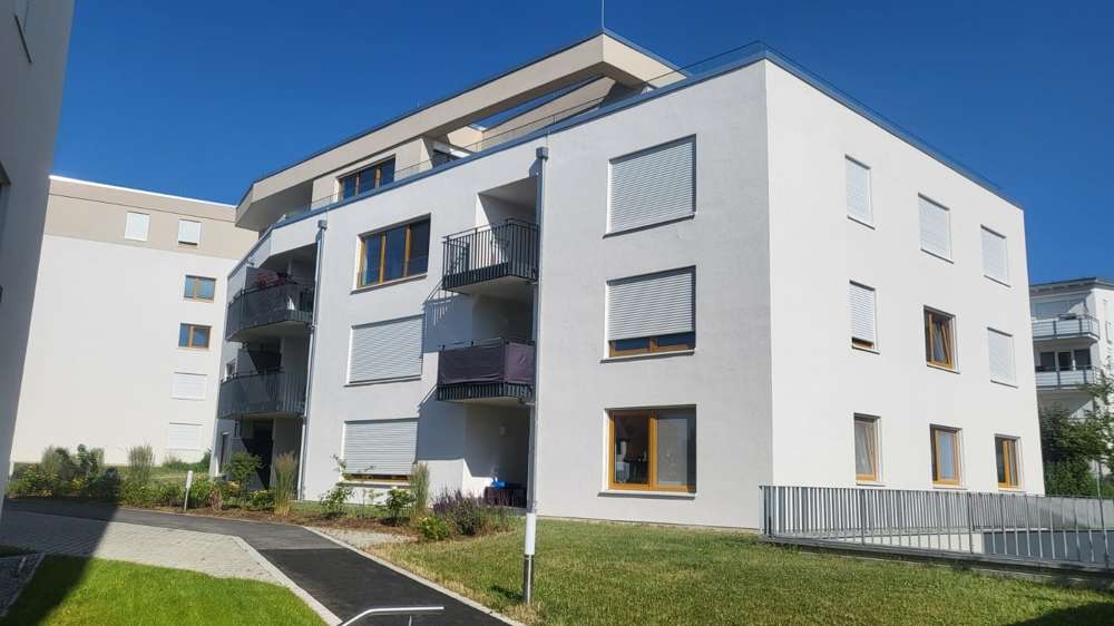 Etagenwohnung Friedrichshafen Niederholz - 3 Zimmer, 97 m&sup2;, 1.395&euro; | Angebot:27069473